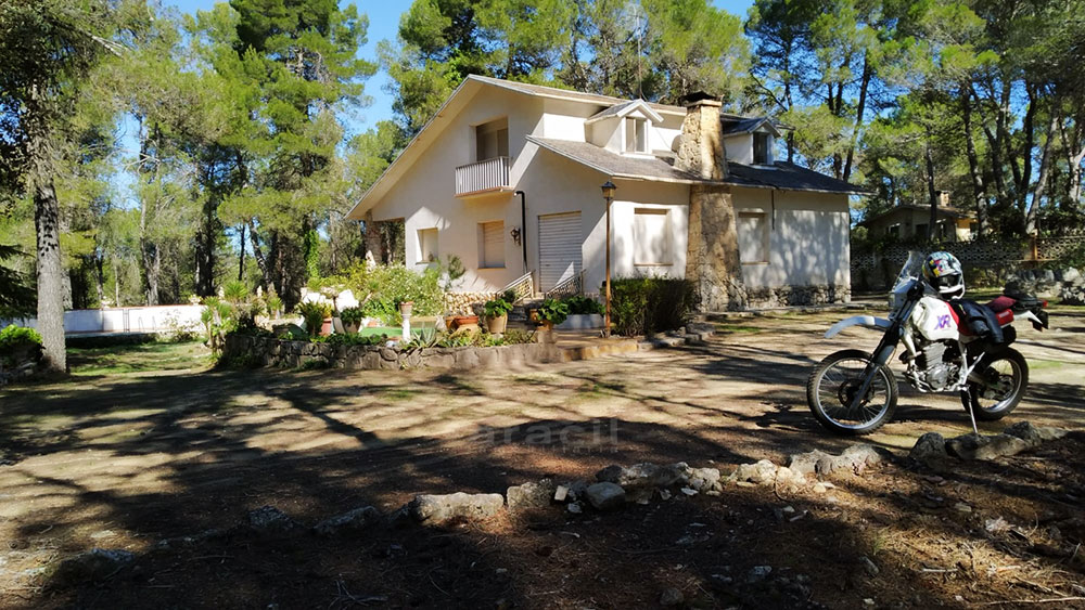 Casa de campo en dos plantas a la venta en Alcoy – Alicante.