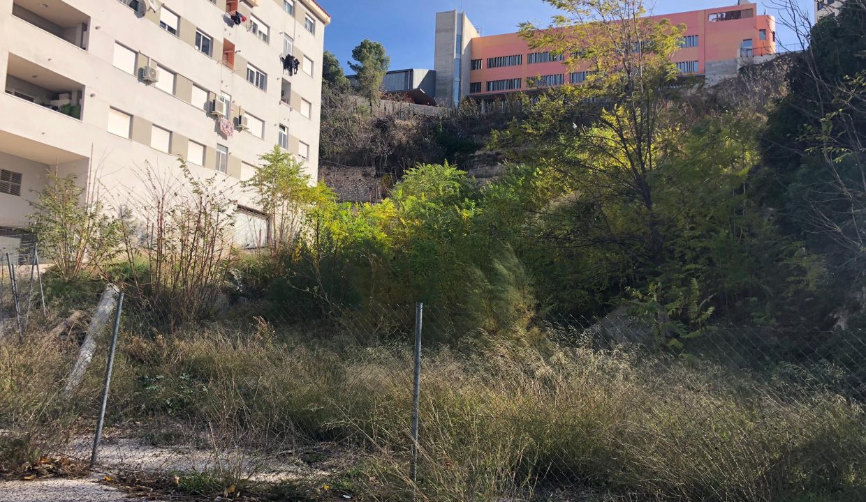 Amplia-parcela-en-la-zona-Beniata-paisaje
