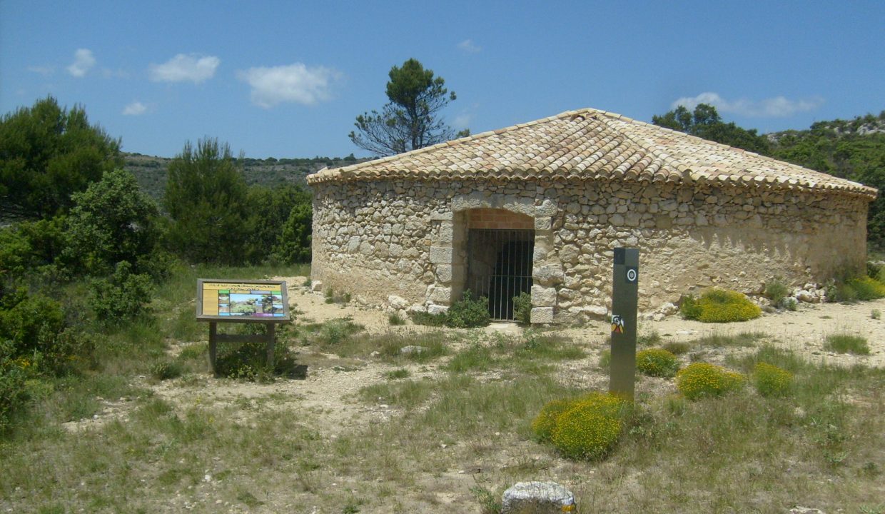 Bonita-masia-El-cano-en-venta-en-Ibi-Pou
