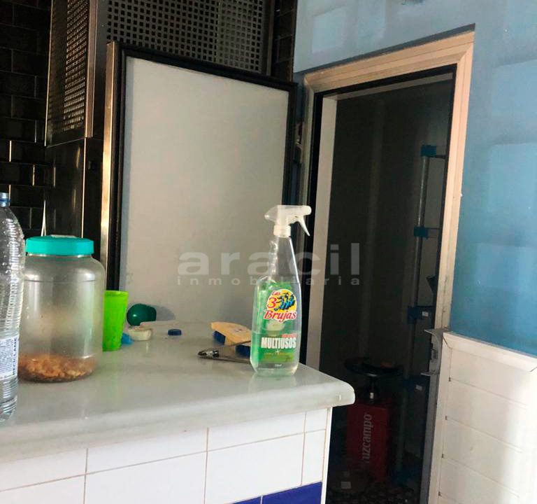Bonito-local-muy-bien-situado-en-venta-o-en-alquiler-en-Alcoy1