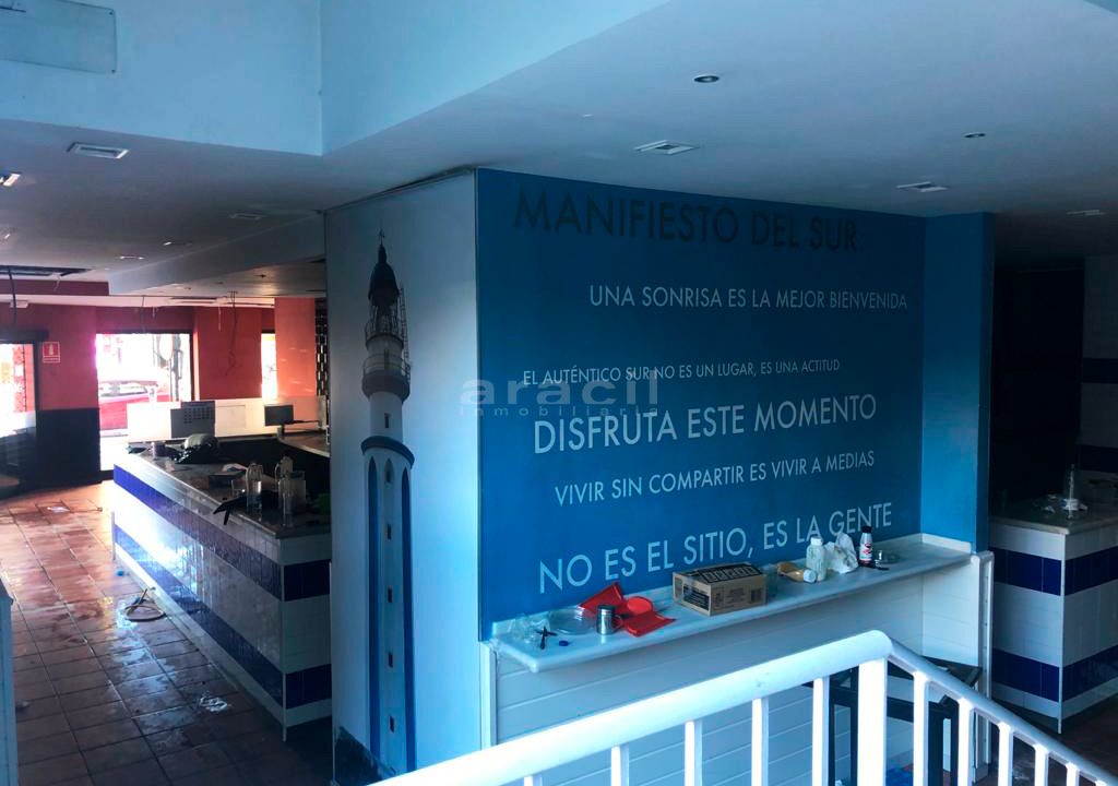 Bonito-local-muy-bien-situado-en-venta-o-en-alquiler-en-Alcoy11