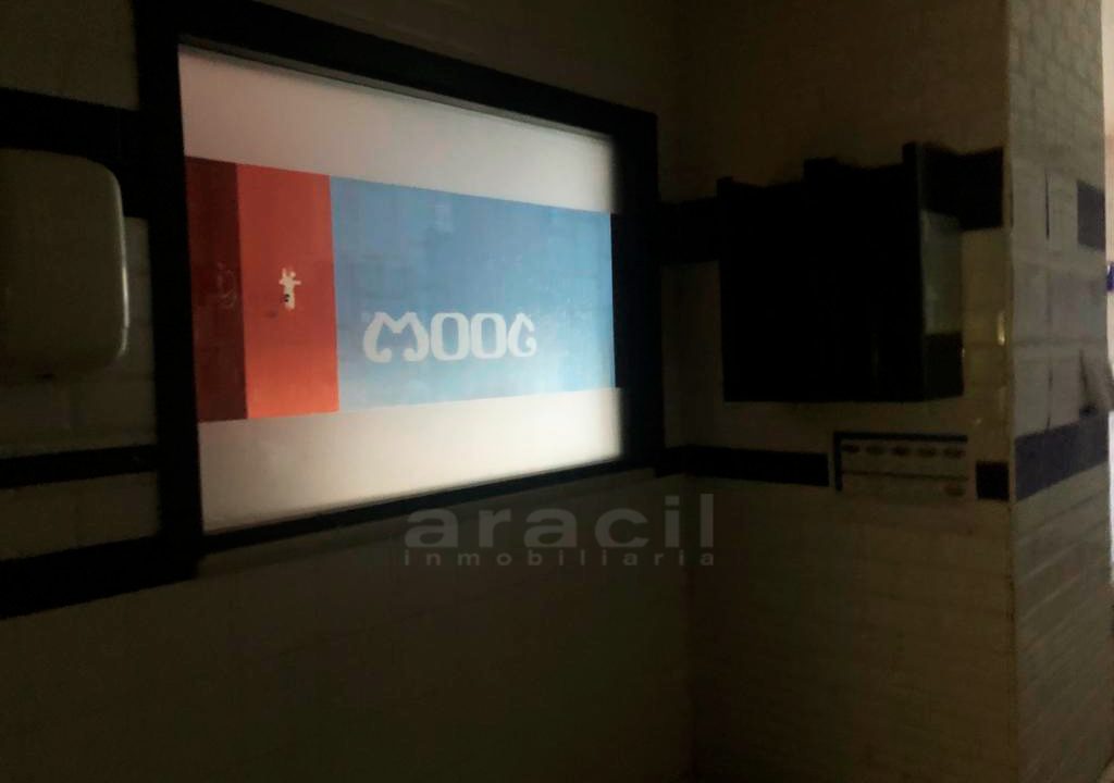 Bonito-local-muy-bien-situado-en-venta-o-en-alquiler-en-Alcoy12