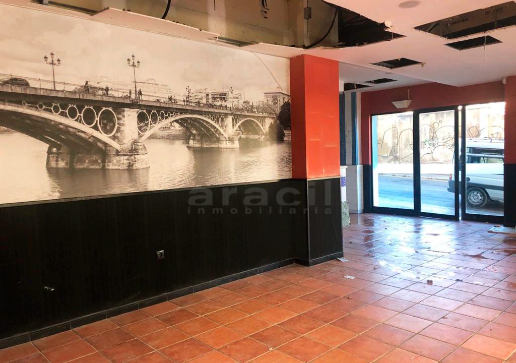 Bonito-local-muy-bien-situado-en-venta-o-en-alquiler-en-Alcoy15