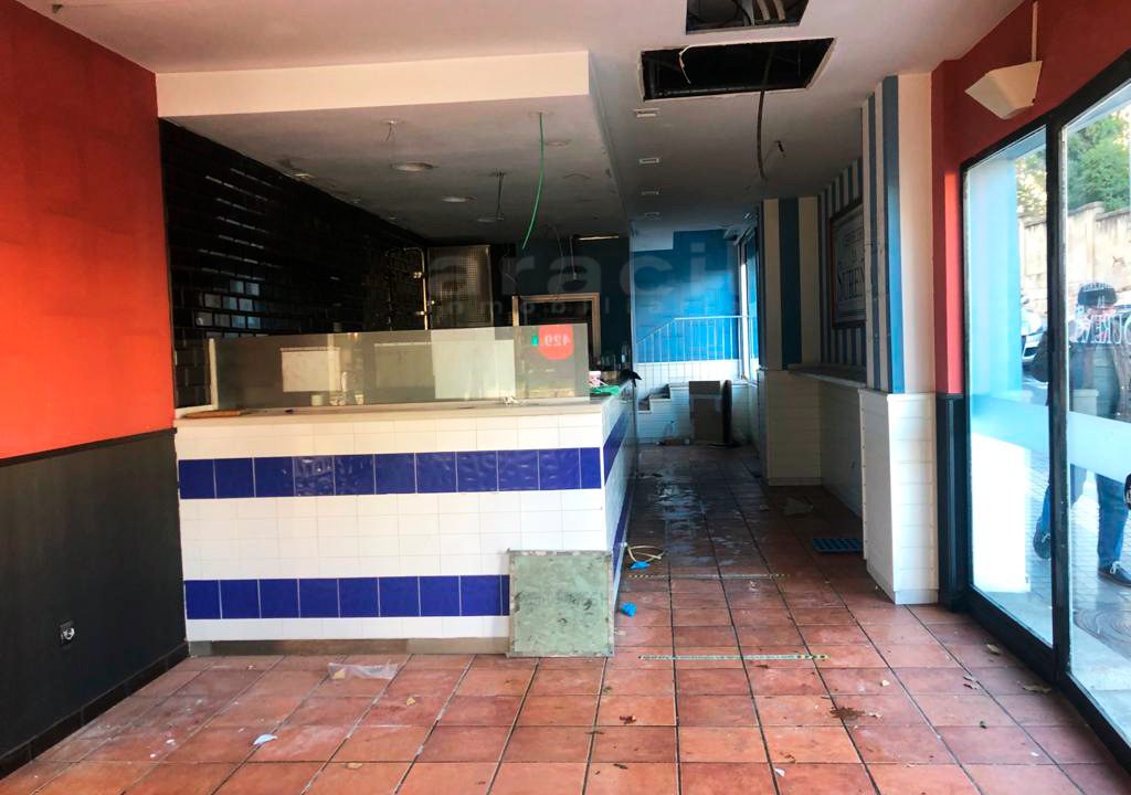 Bonito-local-muy-bien-situado-en-venta-o-en-alquiler-en-Alcoy16