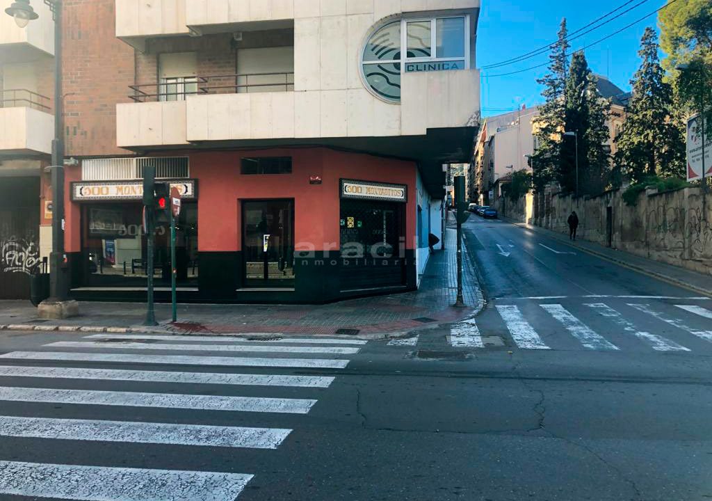 Bonito-local-muy-bien-situado-en-venta-o-en-alquiler-en-Alcoy8