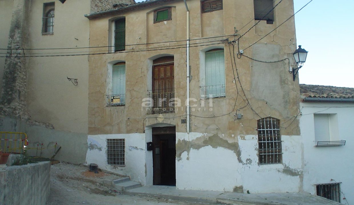 Casa-de-pueblo-iluminada-13-foot