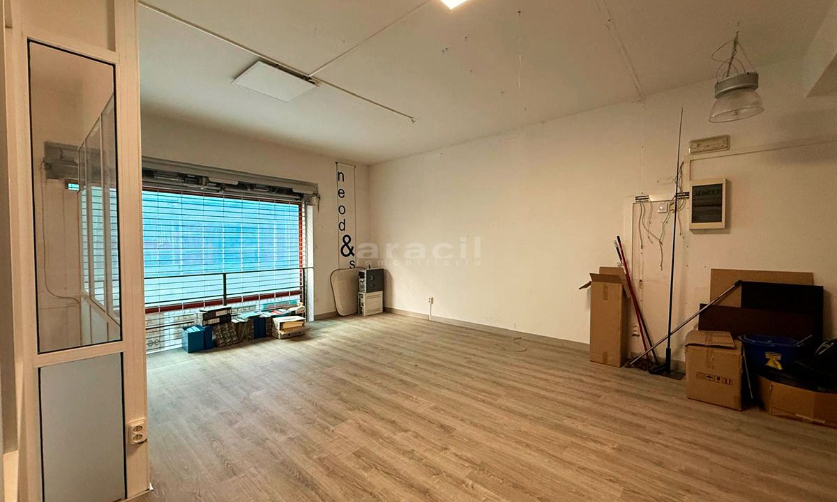 Local comercial a la venta en Alcoy 10