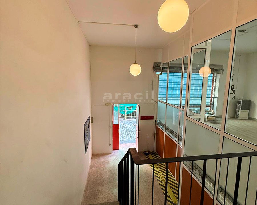 Local comercial a la venta en Alcoy 7