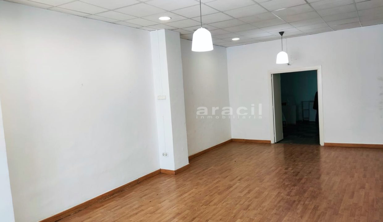 Local comercial en el Ensanche de Alcoy 9