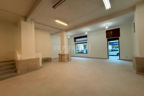 Comprar local comercial espacioso luminoso en venta en Alcoy Zona Norte