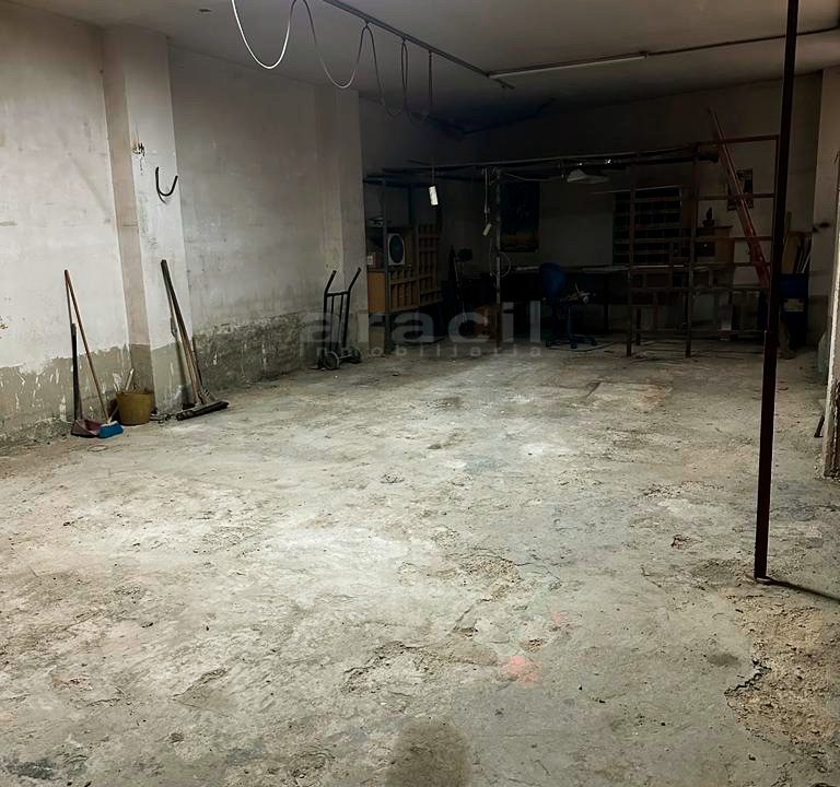 Local-espacioso-a-buen-precio-en-venta-en-Alcoy-1