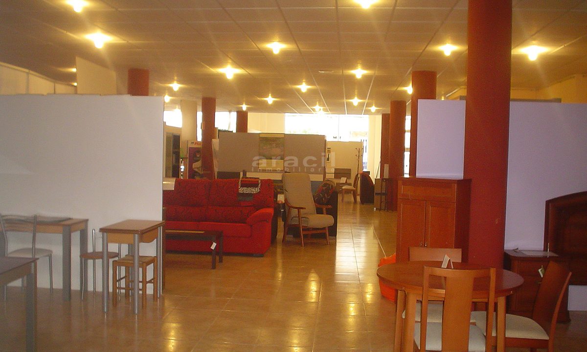Local-grande-en-venta-en-Alcoy-3