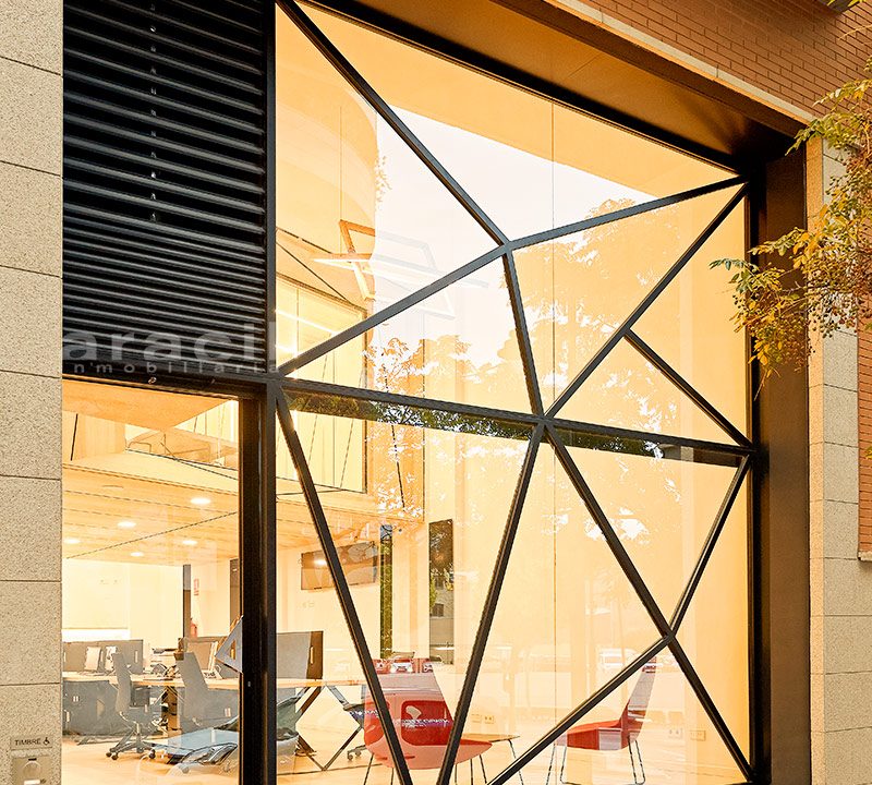 Local-moderno-luminoso-en-alquiler-en-Alcoy-13