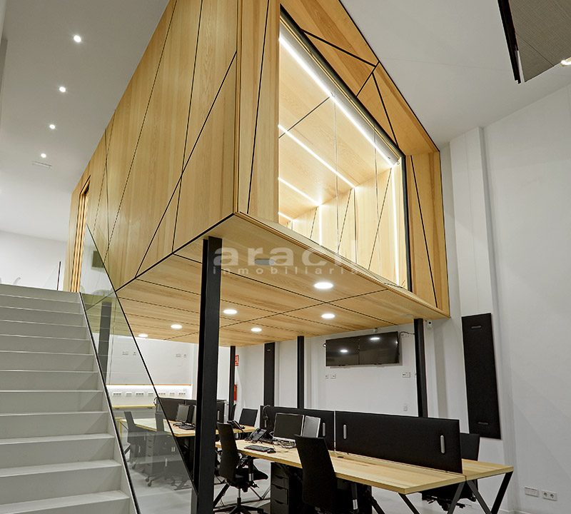 Local-moderno-luminoso-en-alquiler-en-Alcoy-19