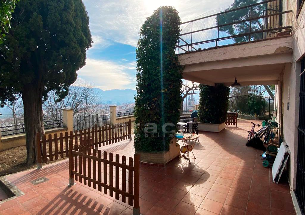 Masia-grande-y-con-bonitas-vistas-a-la-venta-en-Alicante-13