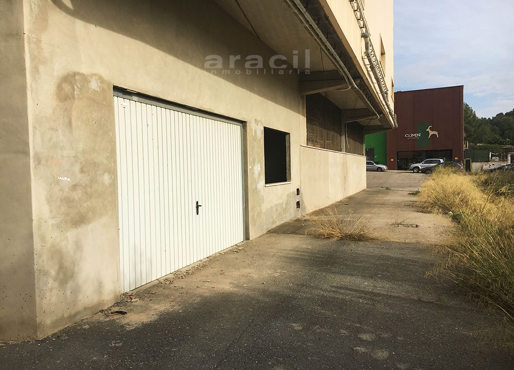 Nave-espaciosa-a-la-venta-en-Alcoy-5