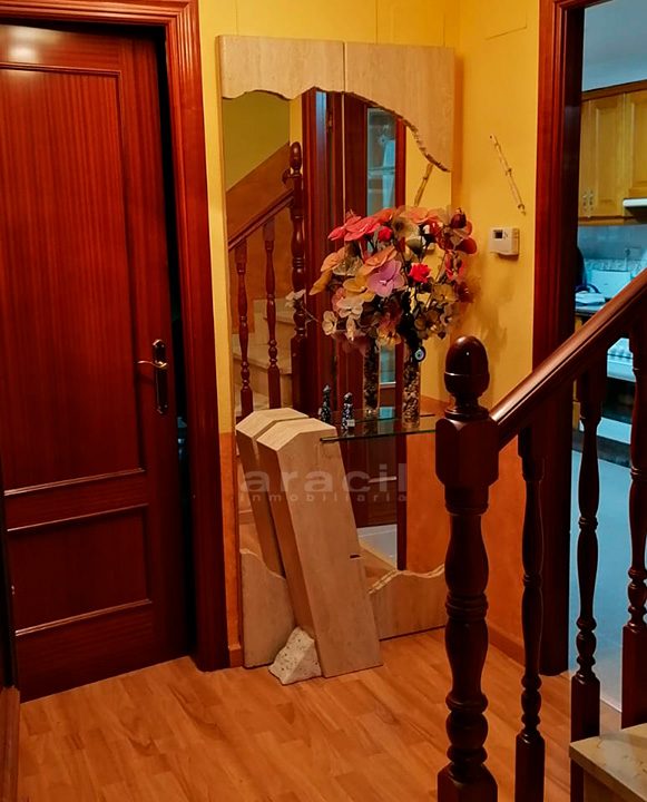 Piso-espacioso-con-balcon-con-vistas-en-Ensanche-14