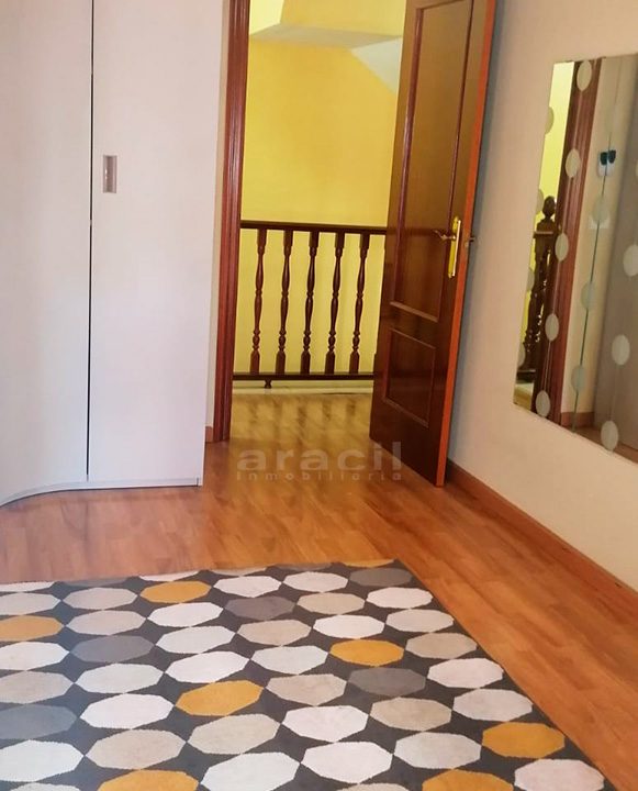 Piso-espacioso-con-balcon-con-vistas-en-Ensanche-22