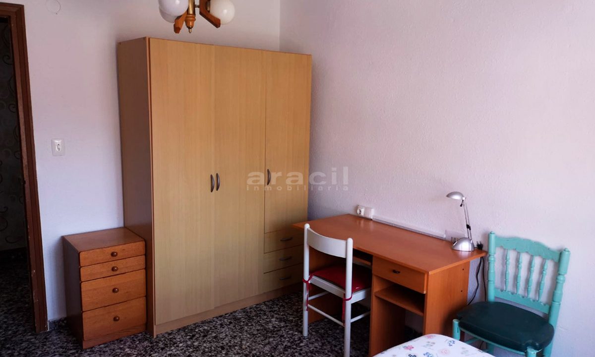 Piso-espacioso-en-venta-en-Santa-Rosa-4