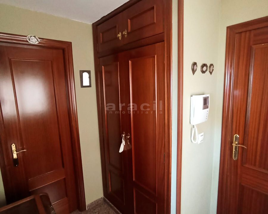 Piso-luminoso-con-vistas-en-venta-cerca-del-centro-1