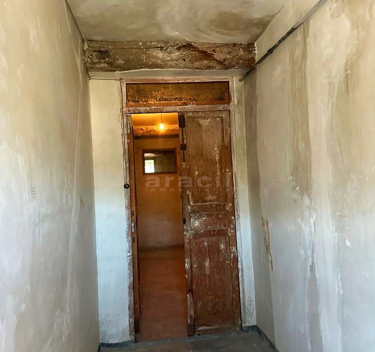 Piso-luminoso-y-espacioso-con-balcon-en-venta-en-Alcoy-29