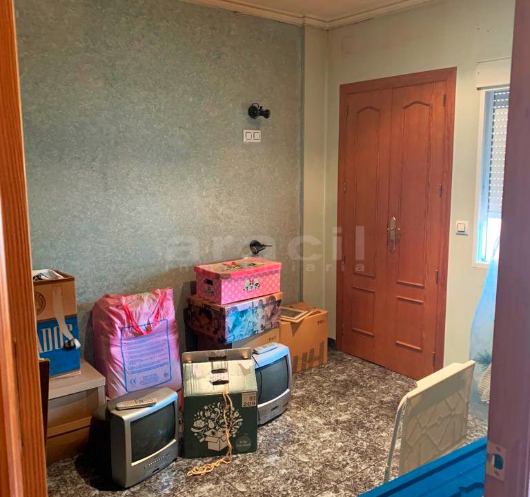 Se-vende-casa-unifamiliar-espaciosa-en-Alcoy-10