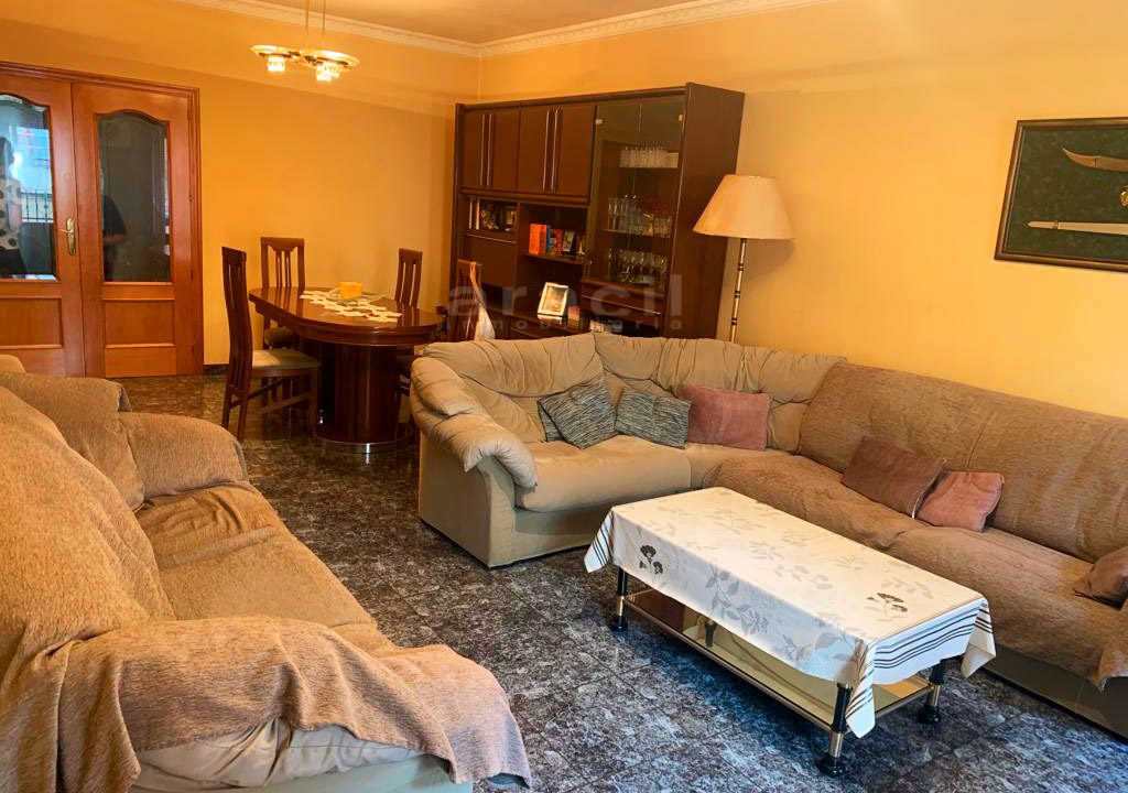Se-vende-casa-unifamiliar-espaciosa-en-Alcoy-25