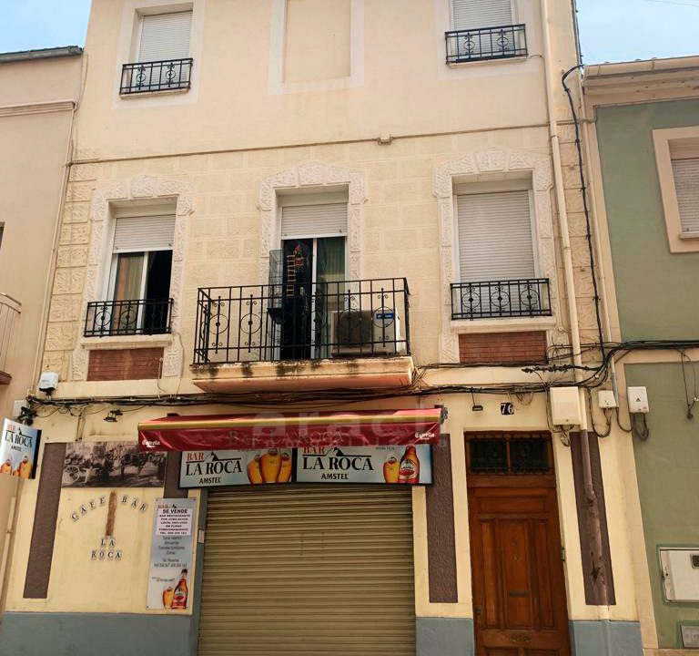 Se-vende-casa-unifamiliar-espaciosa-en-Alcoy-28