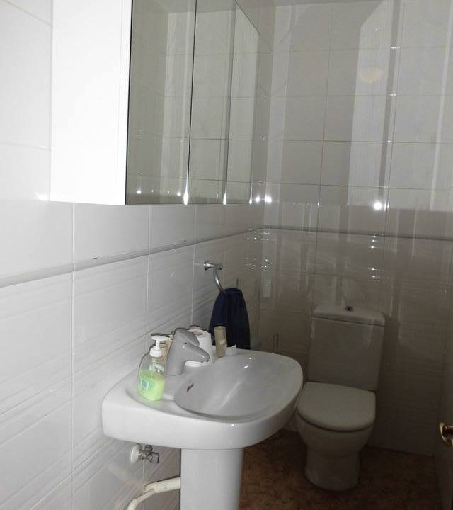 Se-vende-oficinas-en-Ensanche-aseo-1