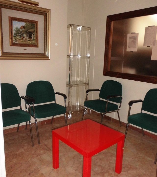 Se-vende-oficinas-en-Ensanche-sala