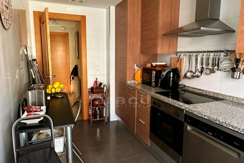 Comprar piso con garaje en vena a buen precio en alcoy santa Rosa. Piso con garaje en calle quevedo