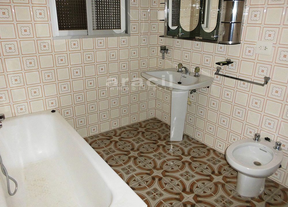 Amplia Casa de Pueblo en Beniarrés 10