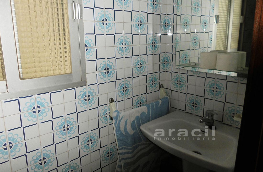 Amplia Casa de Pueblo en Beniarrés 20