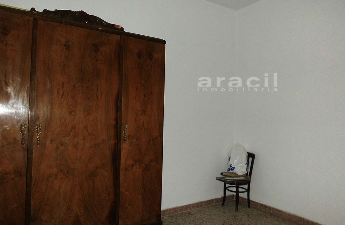 Amplia Casa de Pueblo en Beniarrés 4