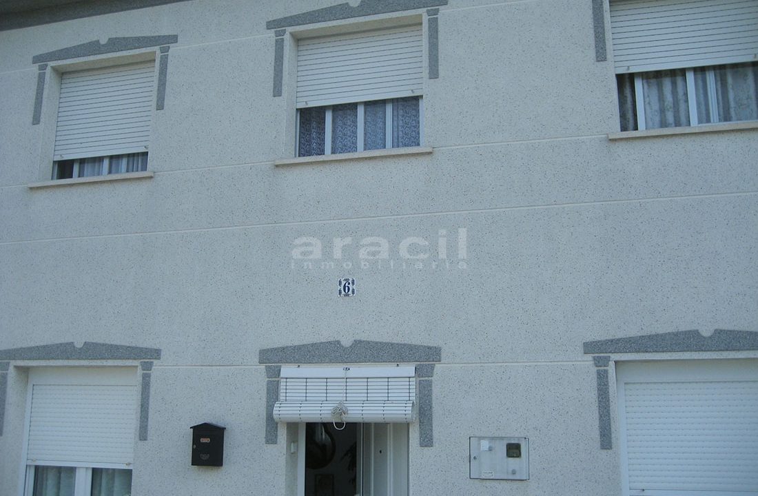 Gran Casa de Pueblo en Cela de Nuñez 17