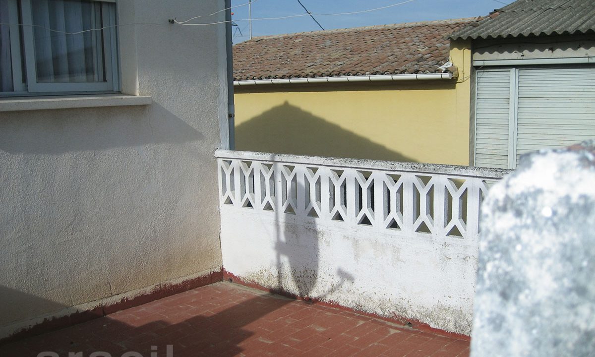 Gran Casa de Pueblo en Cela de Nuñez 6