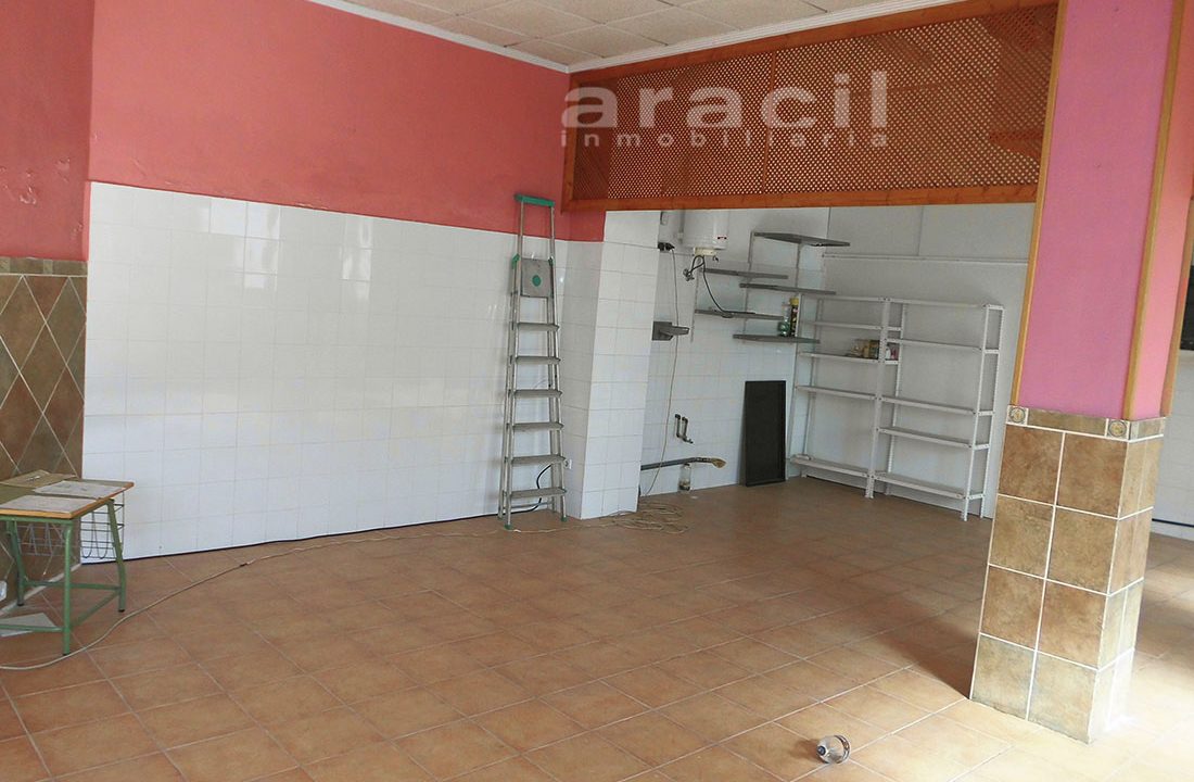 Nave en alquiler en Ensanche 5
