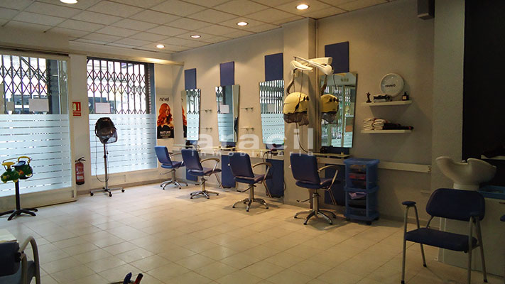 Nave en alquiler en ensanche 10