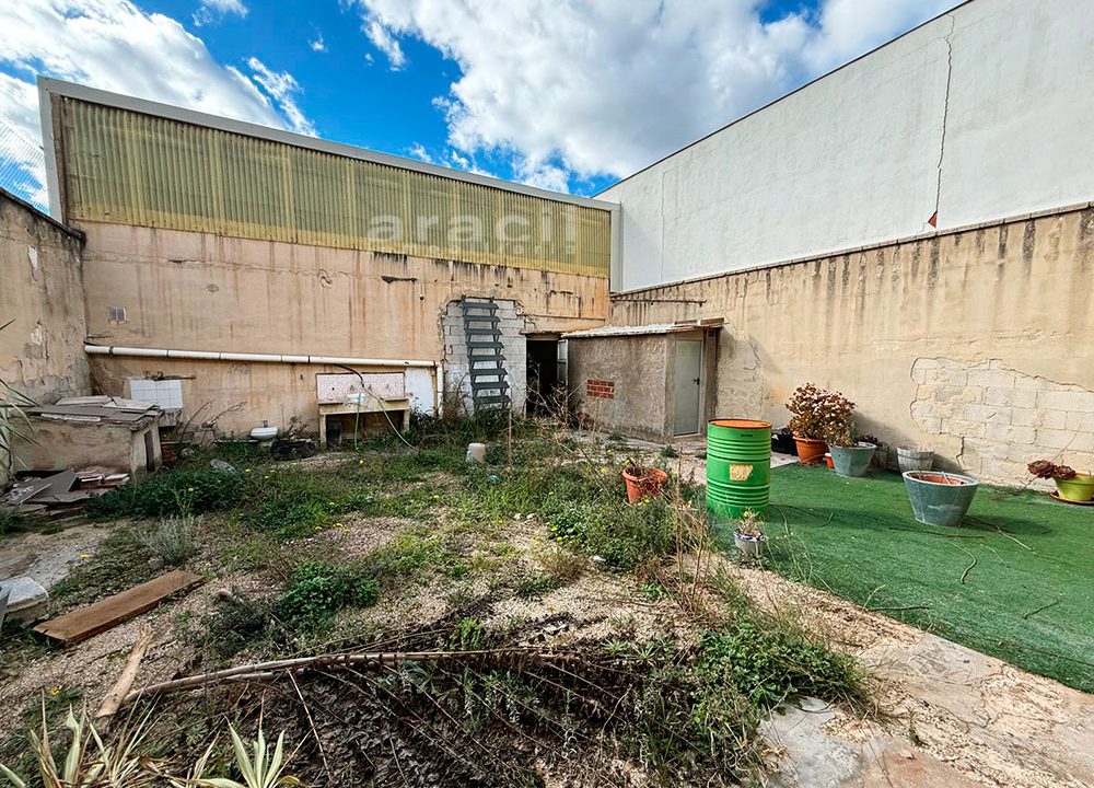 Nave en venta en la zona alta 21