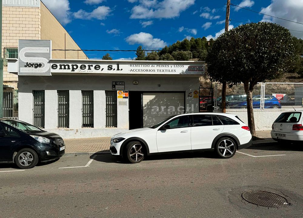 Nave en venta en la zona alta 7