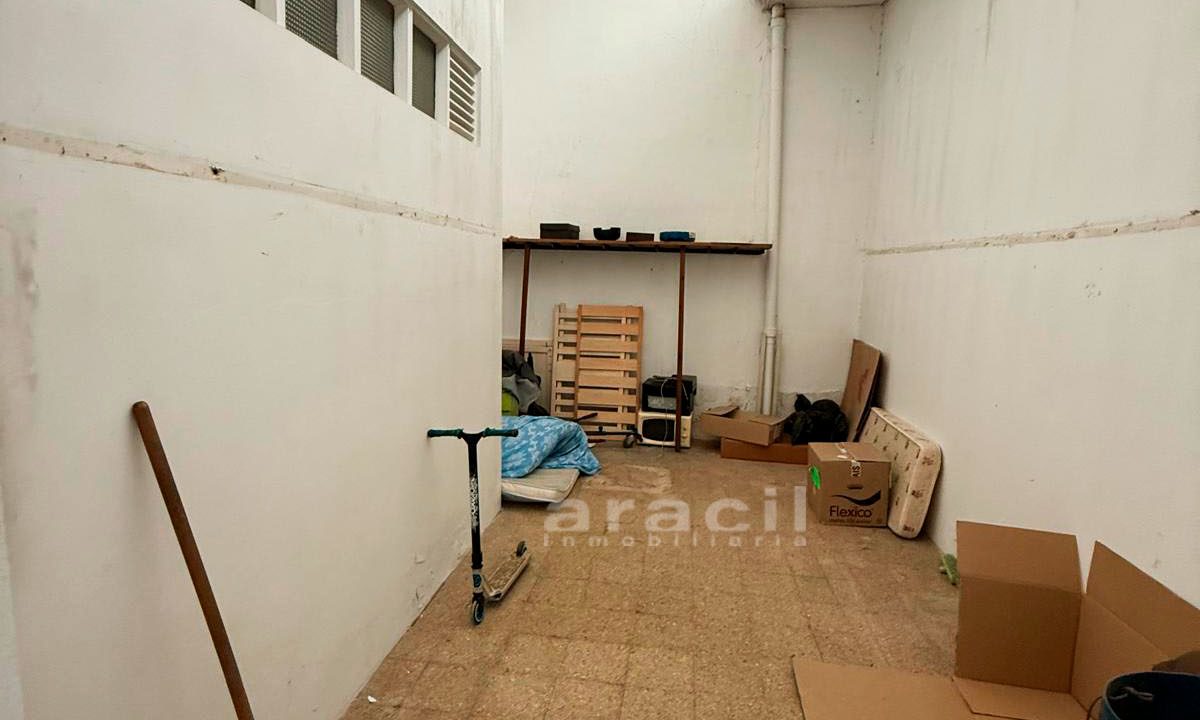 Nave en venta en la zona alta 8