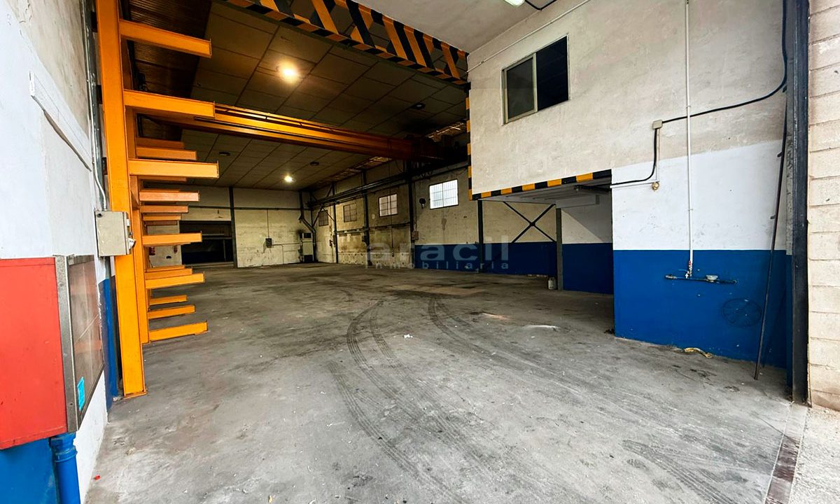 Nave grande en venta en Alcoy 7