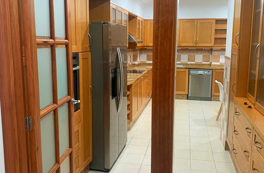 Piso amplio en venta en Ensanche 4