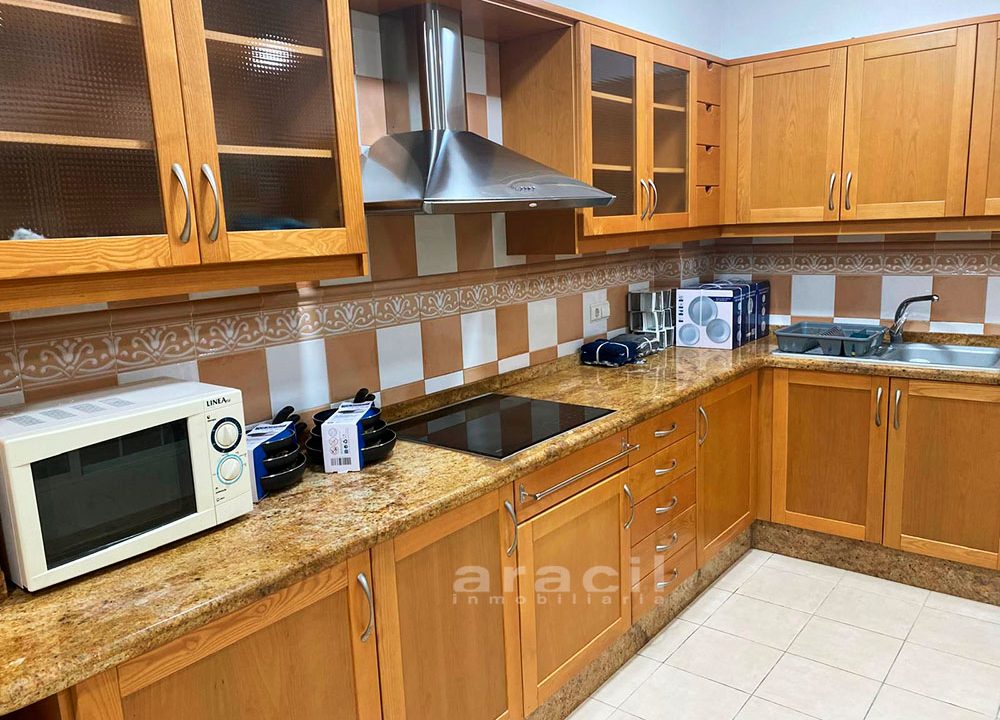 Piso amplio en venta en Ensanche 5