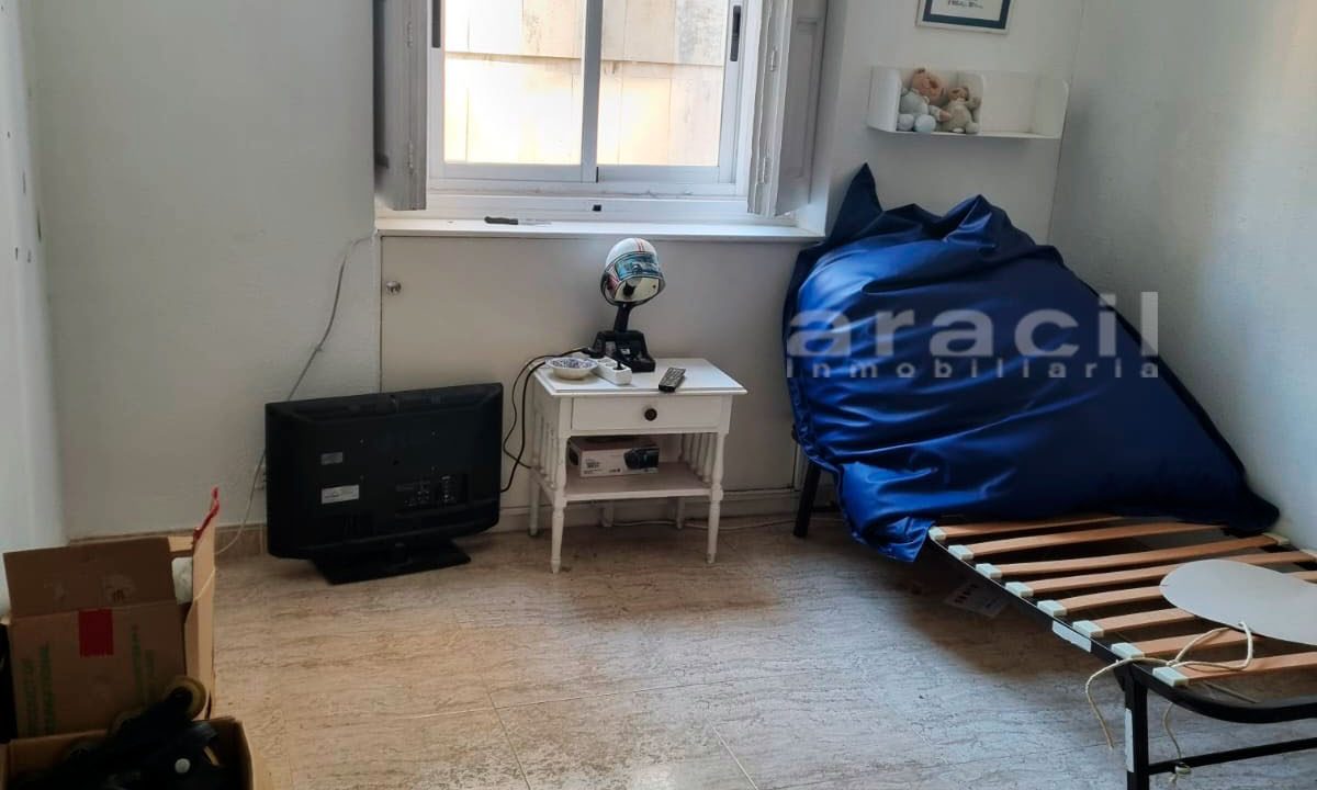 Piso en venta en la zona centrica 12