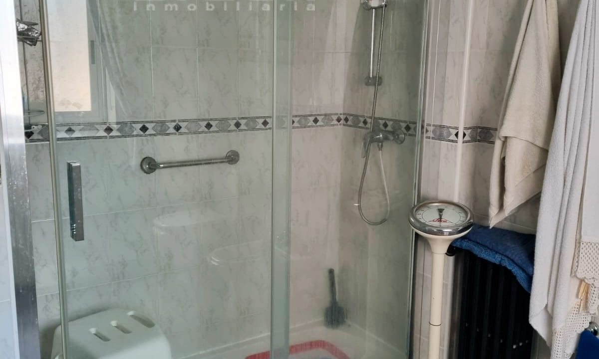 Piso en venta en la zona centrica 9