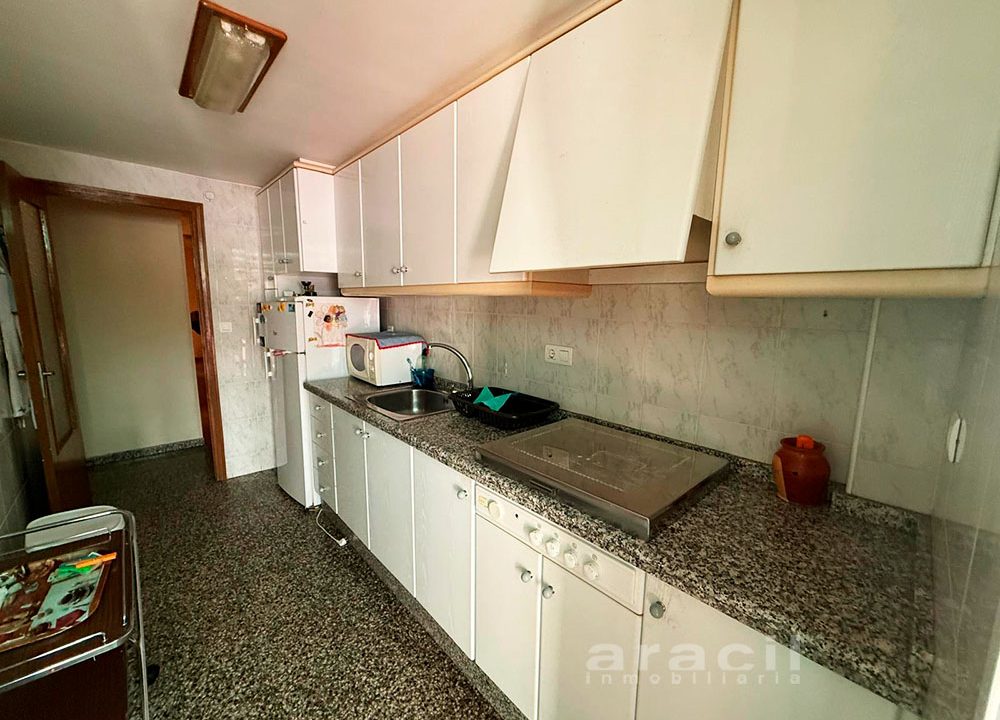 Piso Reformado con Terraza en Santa Rosa 7
