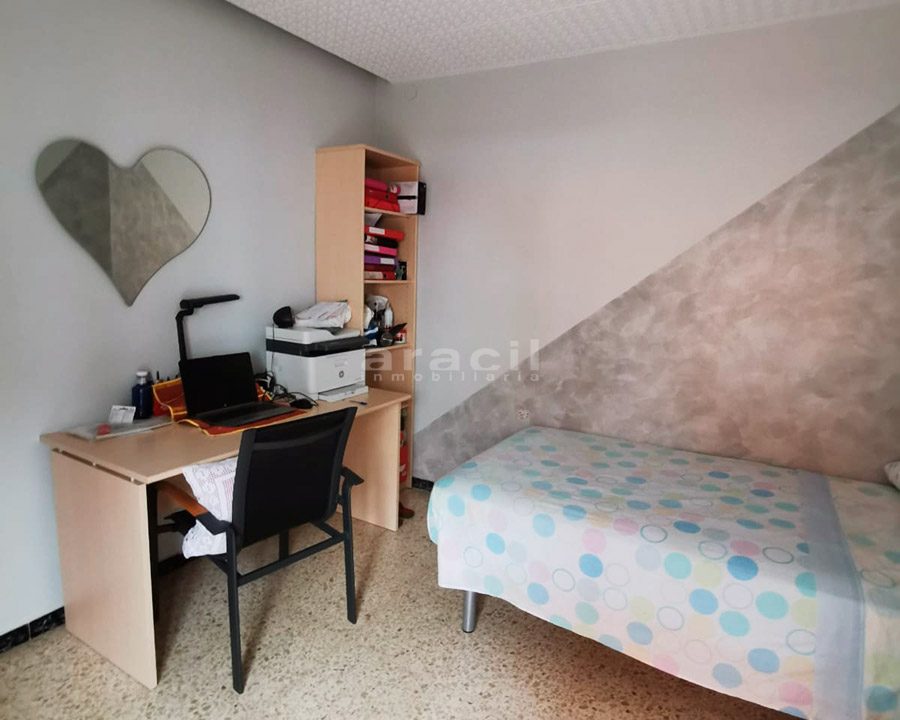 Piso bonito con terraza en venta en Alcoy 18