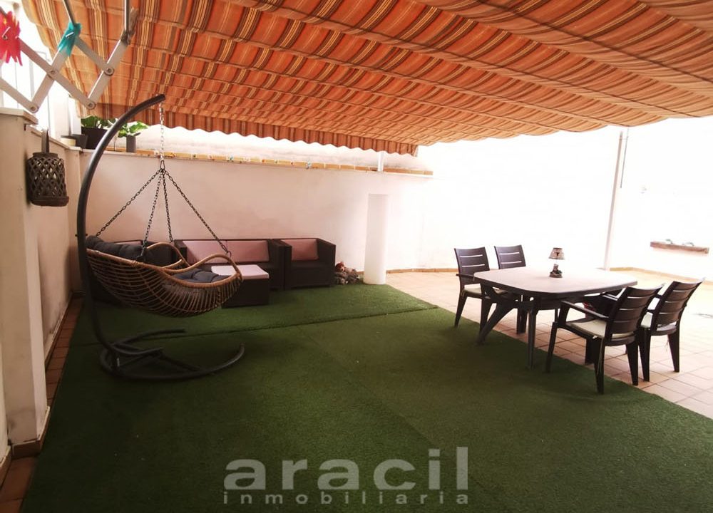 Piso en la Zona norte con terraza en venta 10