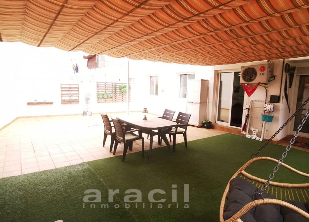 Piso en la Zona norte con terraza en venta 11